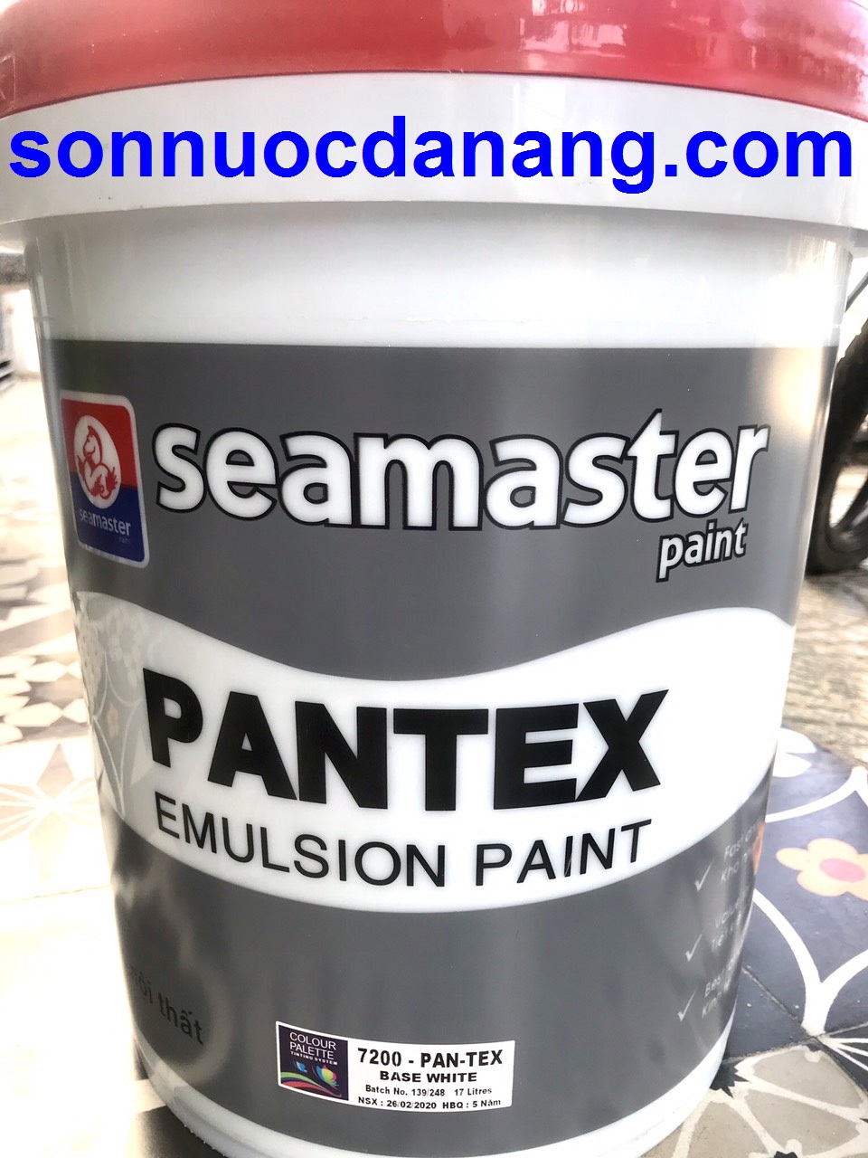 Sơn nước nội thất giá rẽ Seamaster Pantex tại Đà Nẵng và các tỉnh. Sơn nước Seamaster Pantex 7200 là sản phẩm sơn nước chuyên dùng cho nội thất, sơn được khách hàng lựa chọn nhiều vì được đáng giá là dòng sơn kinh tế.
Sơn có gốc Acrylic Co-polymer, được điều chế với công thức đặc biệt dùng để sơn bề mặt tường nội thất. sơn rất dễ sử dụng và cho bề mặt mờ, khả năng che lấp cao.